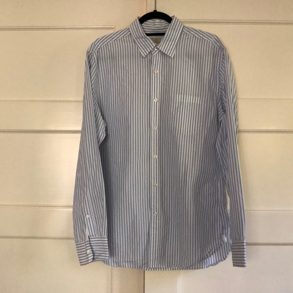 *SOLD* J Crew Cotton Button Down Shirt - M